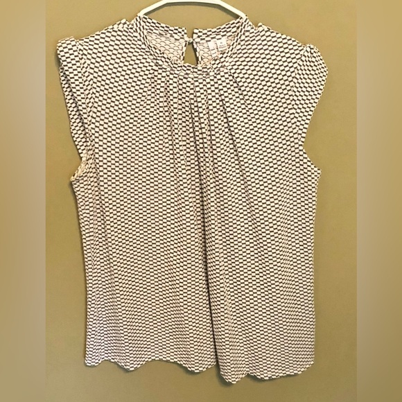 Elle top | Black and White Cap Sleeve Textured Top Size XL - Picture 1 of 4